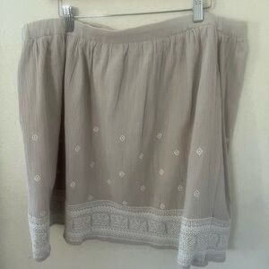 Garnet Hill Beige Embroidered skirt - XL